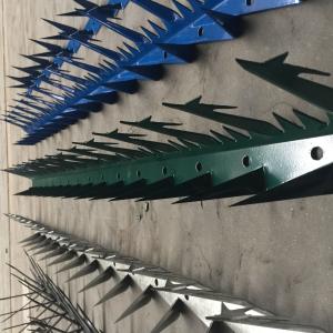 Anti-slip spike stamping die